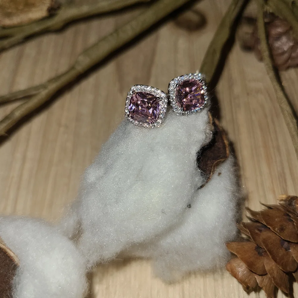 BREATHTAKING!!! BARBIE PINK  Halo Cut CZ stud earrings - Picture 8 of 9